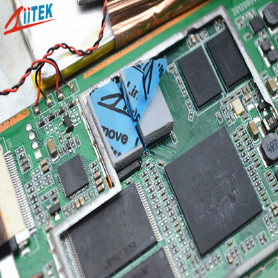 Γκρίζα φύλλα σιλικόνης 5.0mmT 2,9 G/Cc για τη βύθιση θερμότητας παροχής ηλεκτρικού ρεύματος