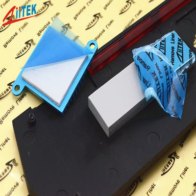 Γκρι λευκό κεραμικό θερμικό επίθεμα σιλικόνης για διακομιστές AI επεξεργαστών AI