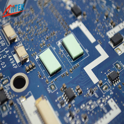 Υψηλής απόδοσης σιλικόνης θέρμανσης μαξιλαριού 1,5W/MK σιλικόνη θερμαινόμενο πλήρωσης για υλικό τηλεπικοινωνιών