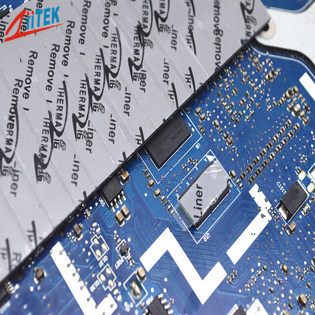 2.8W Electronic Components AI Server Thermal Pads 0.5mm High Quality Thermal Conductivity Insulated Pad